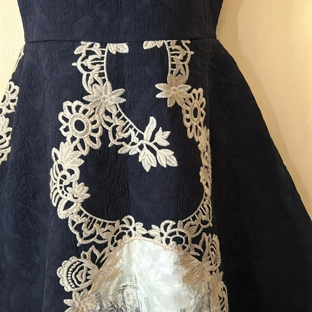 Black silk brocade dress with ivory lace embroidery and watercolor patches sz4 - Picture 3 of 12